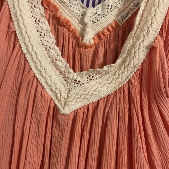 Pink top - Picture 3 of 5